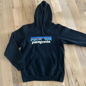 Men’s Patagonia Black Hoodie size Small